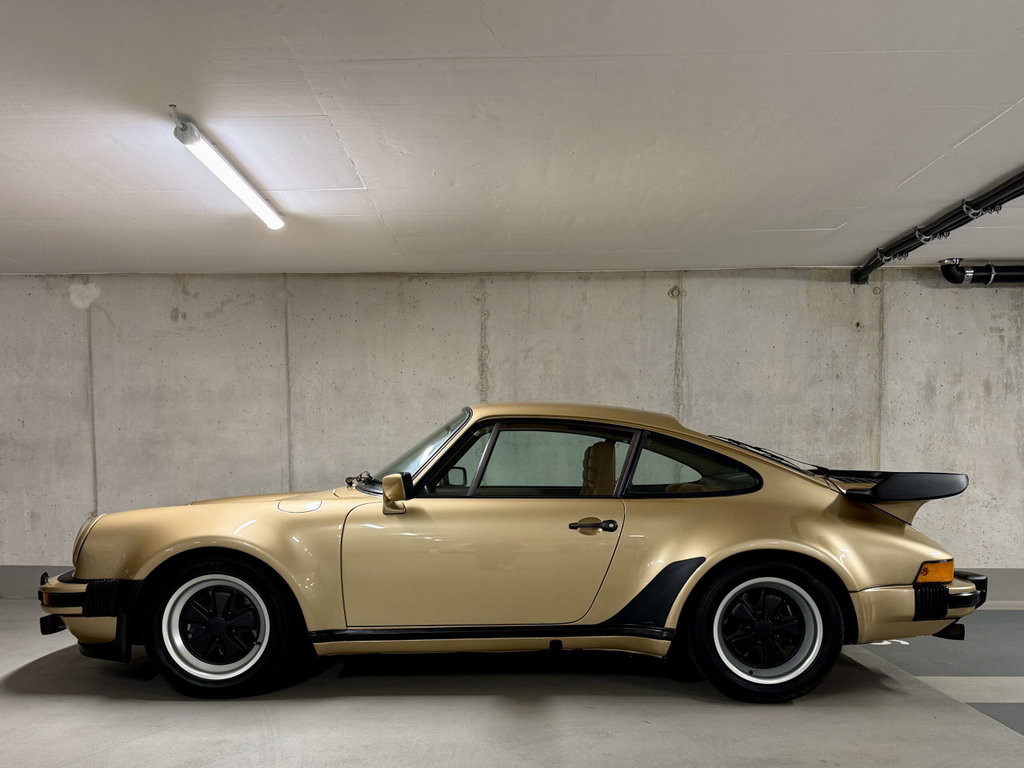 Porsche 911 Turbo 3.3