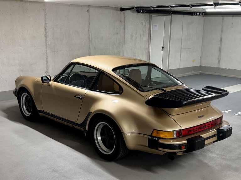 Porsche 911 Turbo 3.3