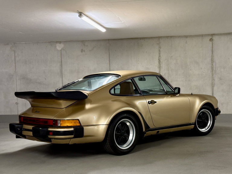 Porsche 911 Turbo 3.3