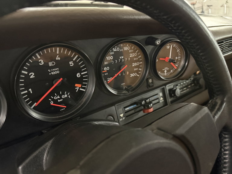 Porsche 911 Turbo 3.3