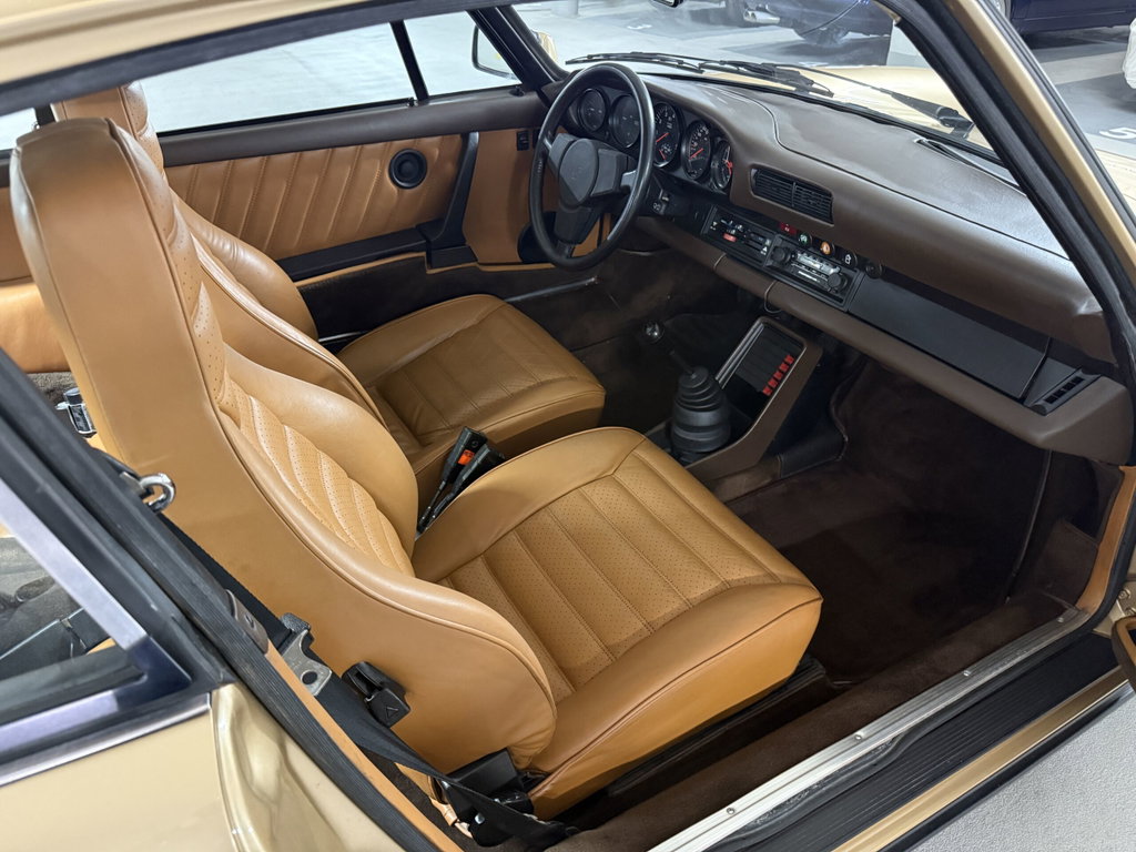 Porsche 911 Turbo 3.3