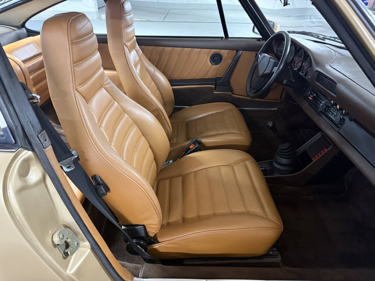 Porsche 911 Turbo 3.3