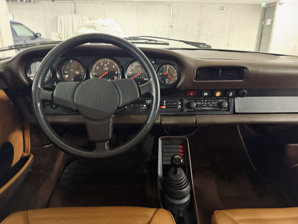 Porsche 911 Turbo 3.3