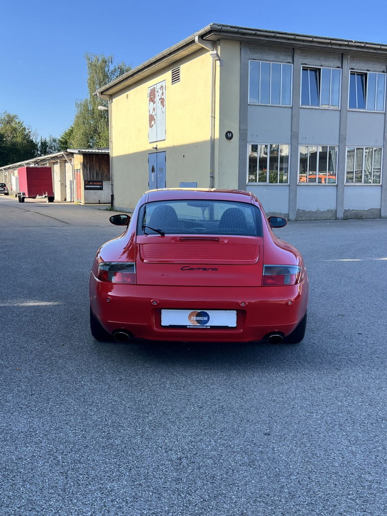 Porsche 996 Carrera