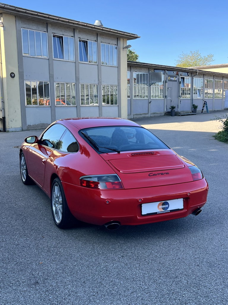 Porsche 996 Carrera