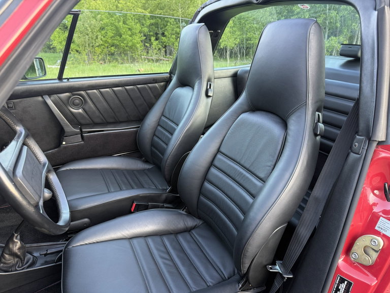 Porsche 911 Carrera 3.2