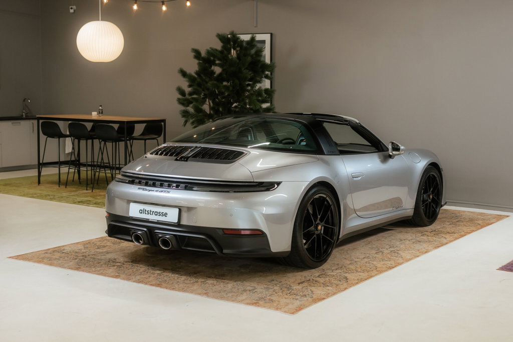 Porsche 992 Targa 4 GTS