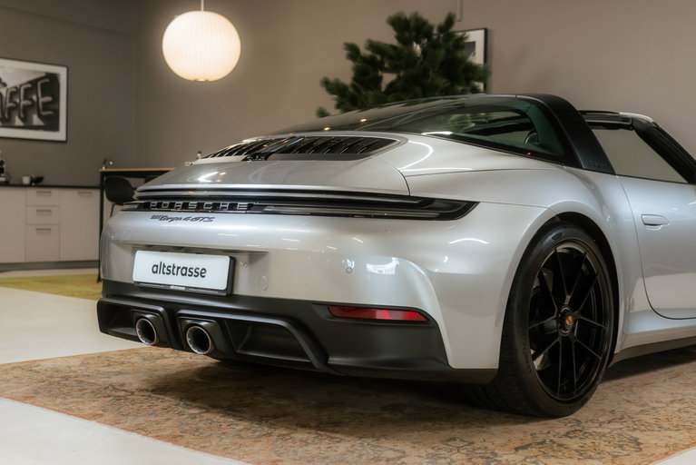 Porsche 992 Targa 4 GTS