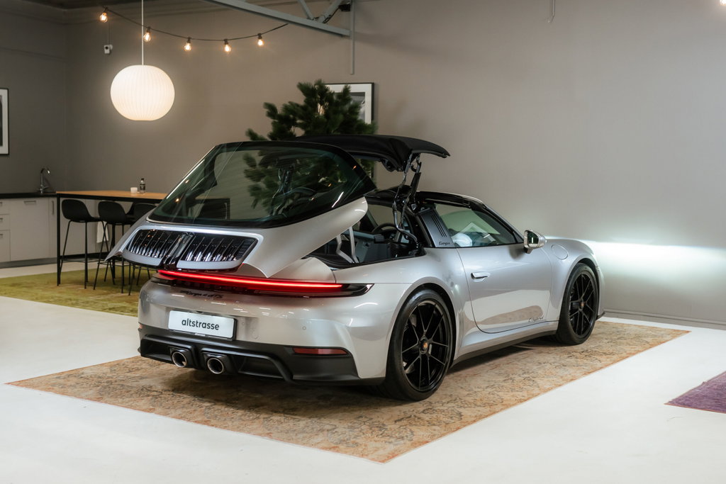 Porsche 992 Targa 4 GTS