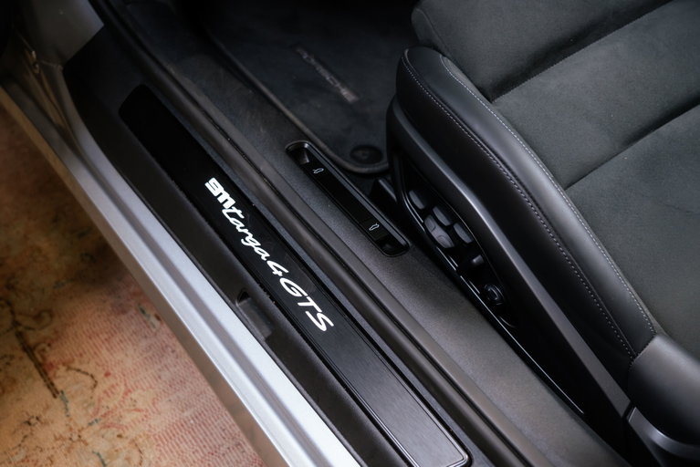 Porsche 992 Targa 4 GTS