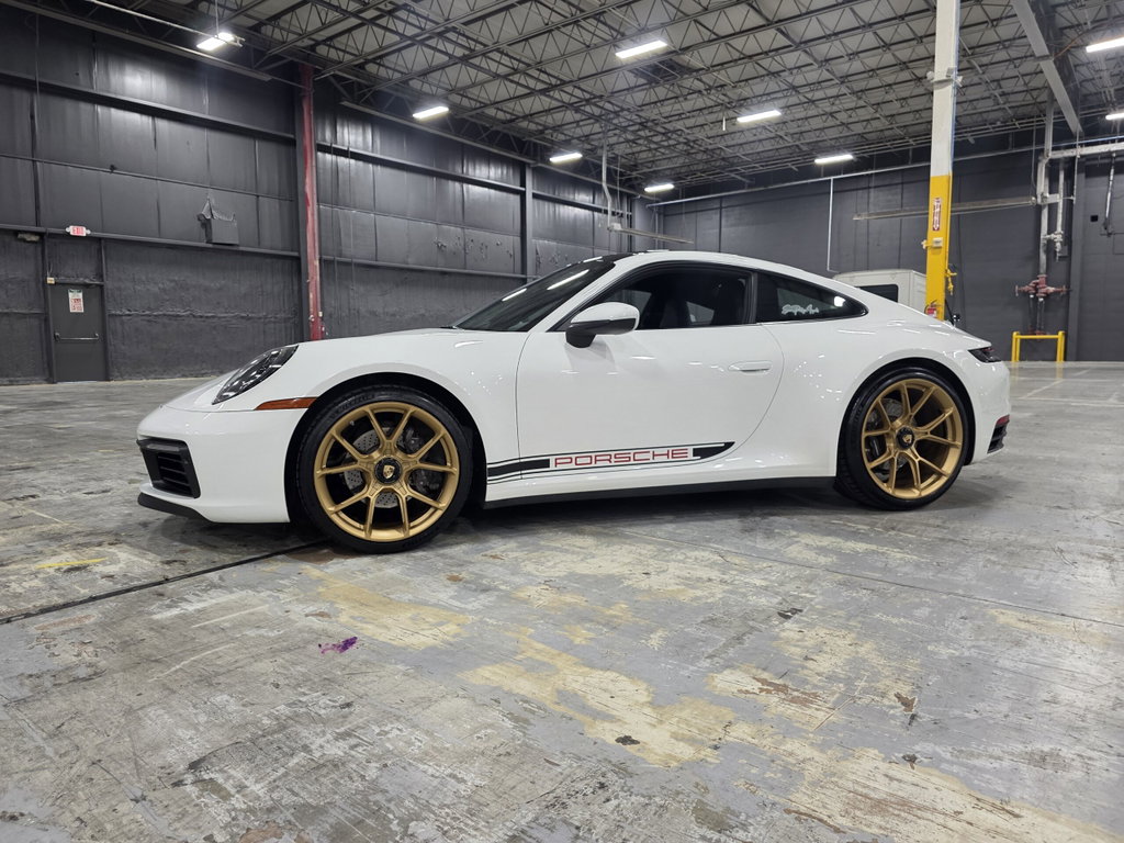 Porsche 992 Carrera