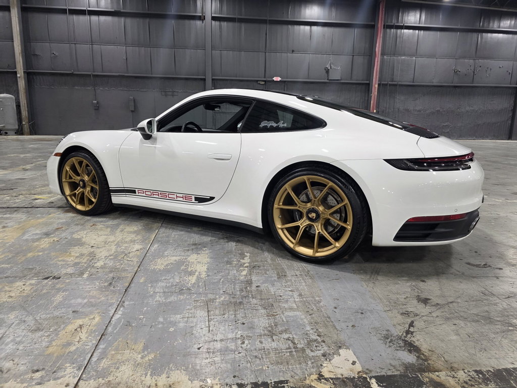 Porsche 992 Carrera