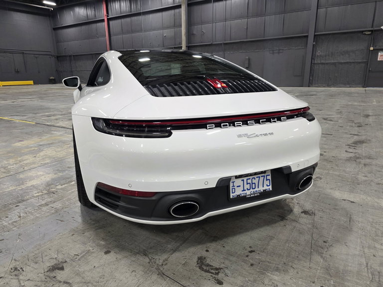 Porsche 992 Carrera