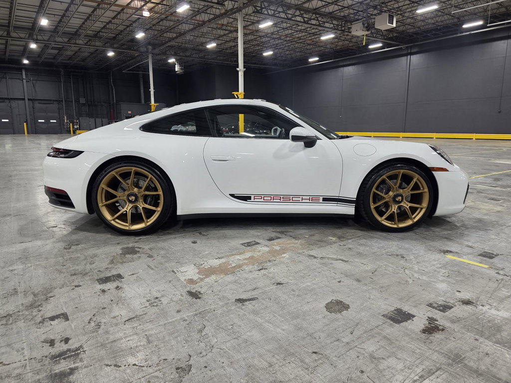 Porsche 992 Carrera
