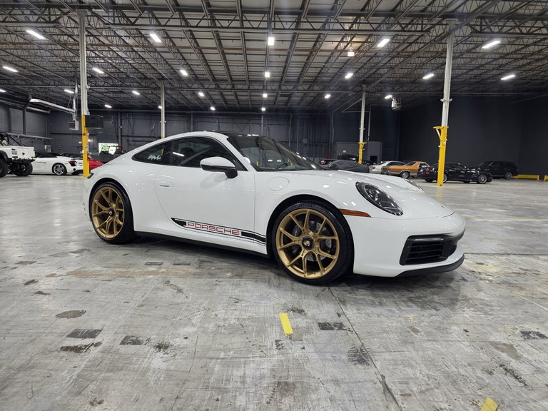 Porsche 992 Carrera