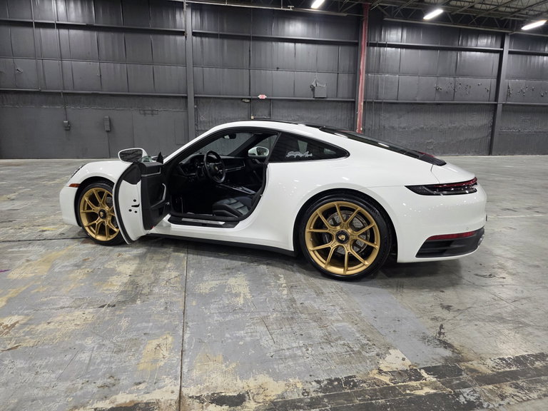 Porsche 992 Carrera