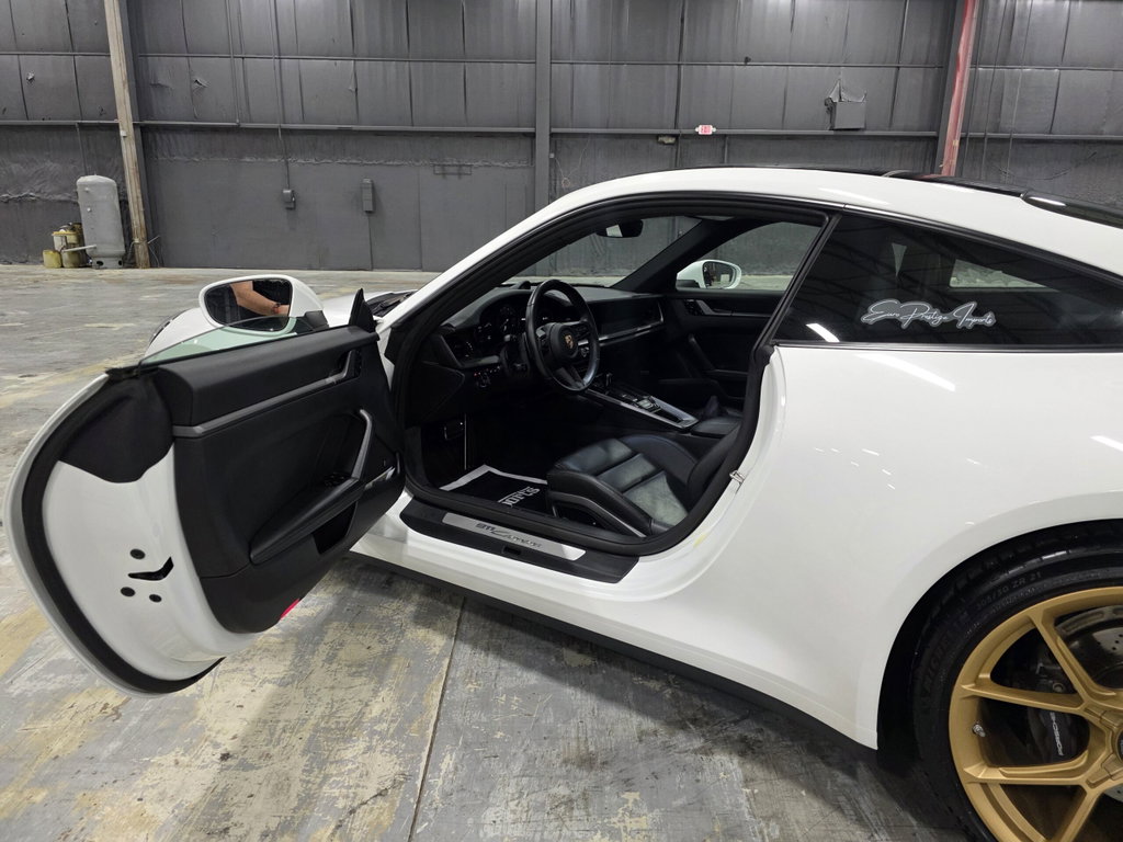 Porsche 992 Carrera