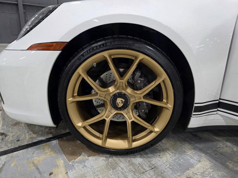 Porsche 992 Carrera
