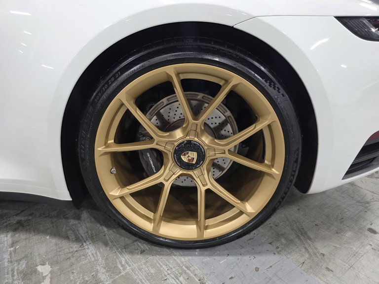 Porsche 992 Carrera