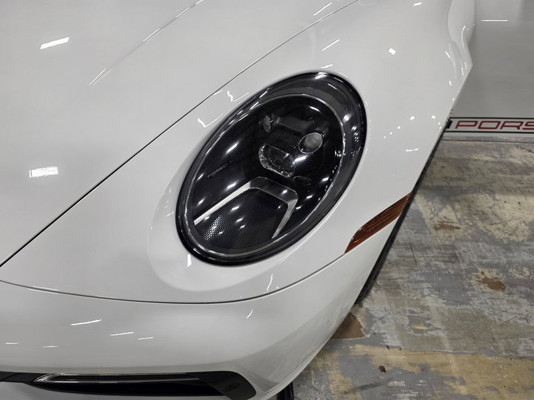 Porsche 992 Carrera
