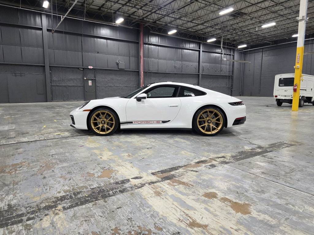 Porsche 992 Carrera
