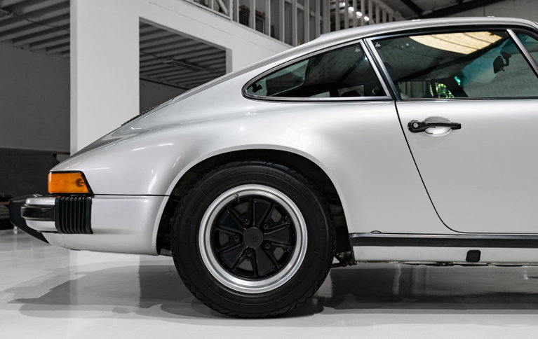 Porsche 911 Carrera 3.0