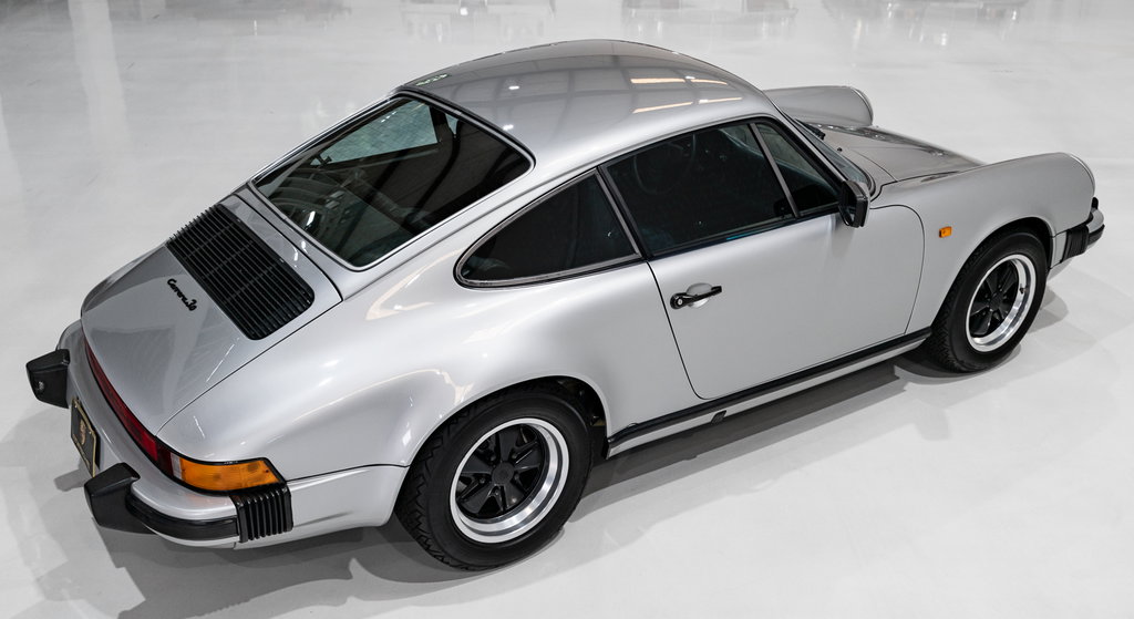 Porsche 911 Carrera 3.0