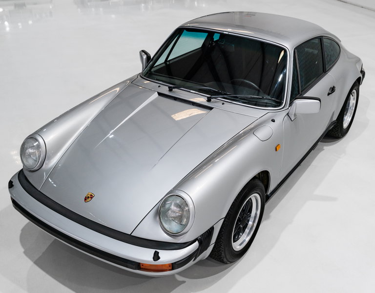Porsche 911 Carrera 3.0