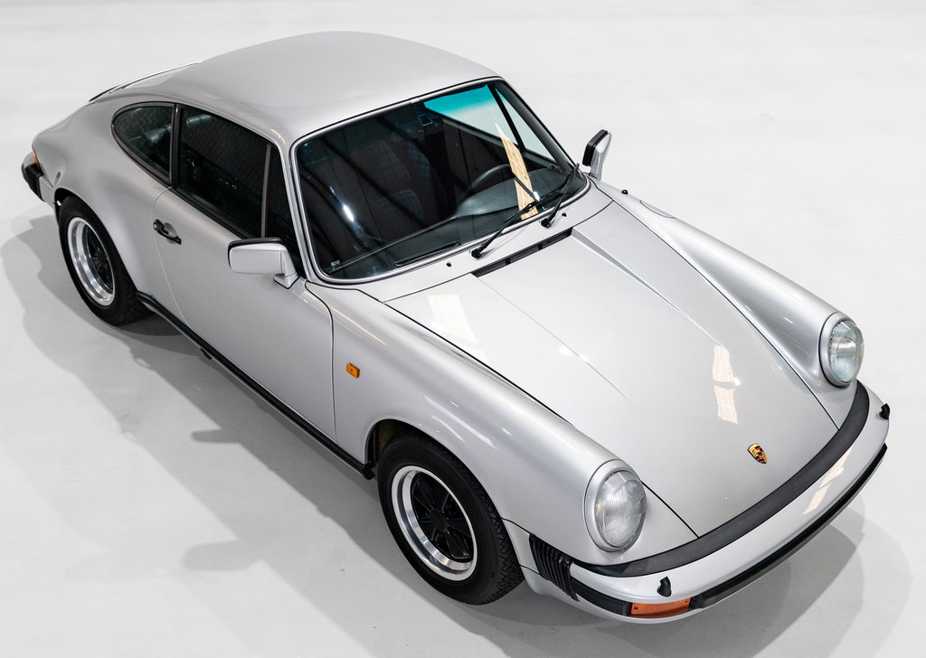 Porsche 911 Carrera 3.0