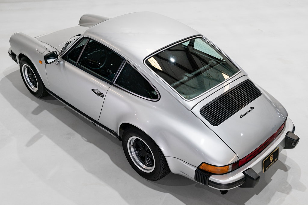 Porsche 911 Carrera 3.0
