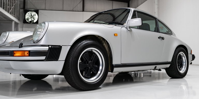 Porsche 911 Carrera 3.0