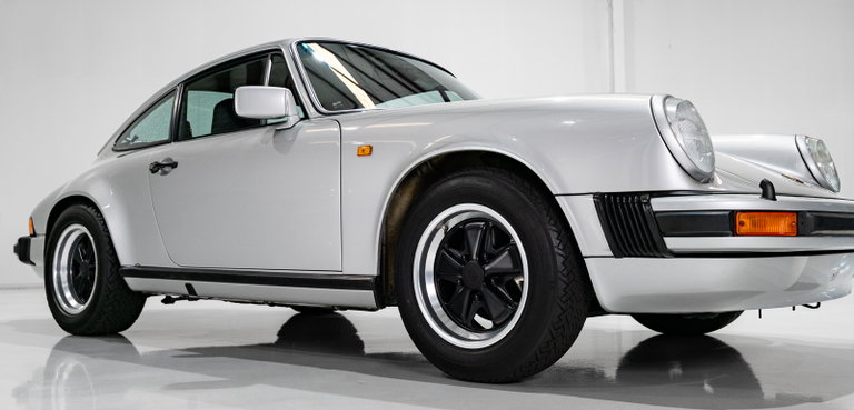 Porsche 911 Carrera 3.0