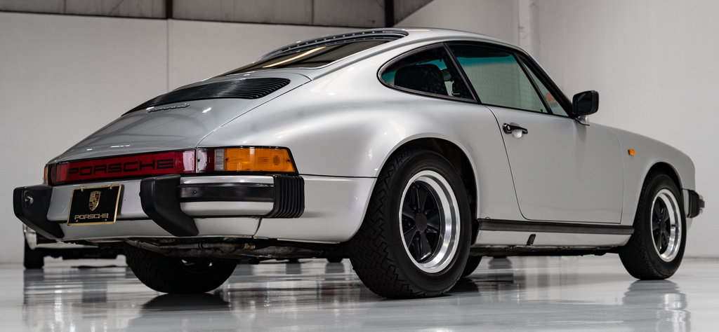 Porsche 911 Carrera 3.0