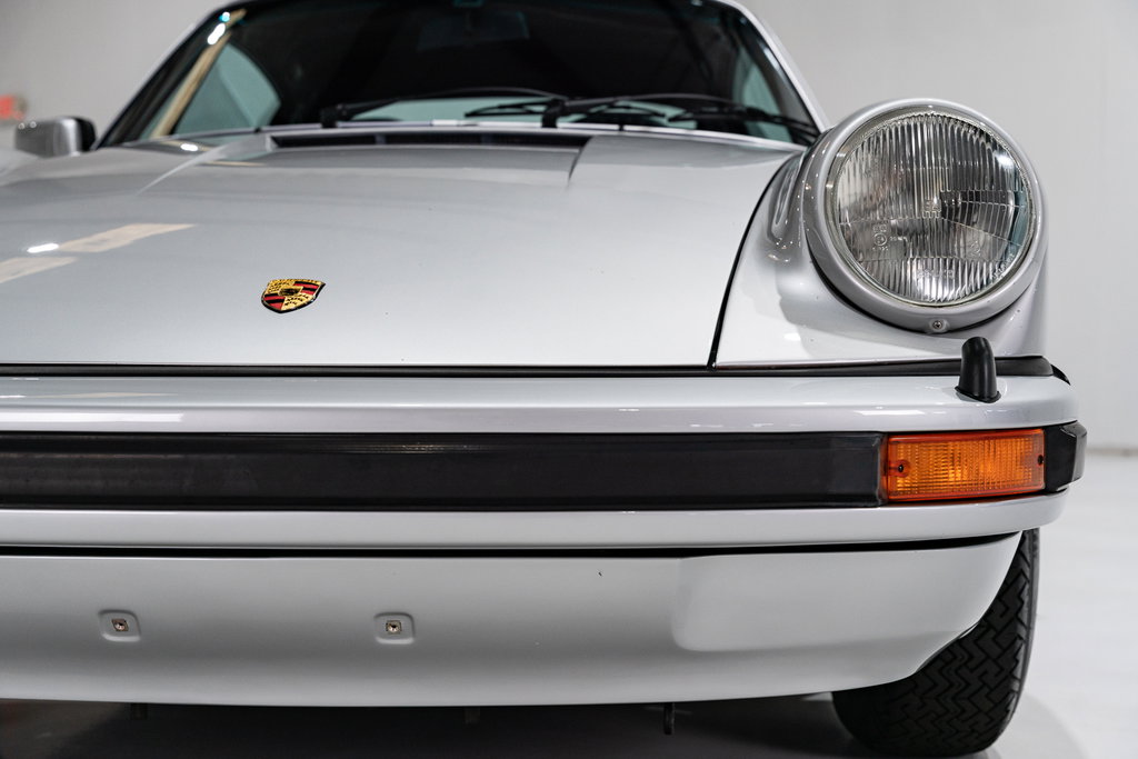 Porsche 911 Carrera 3.0