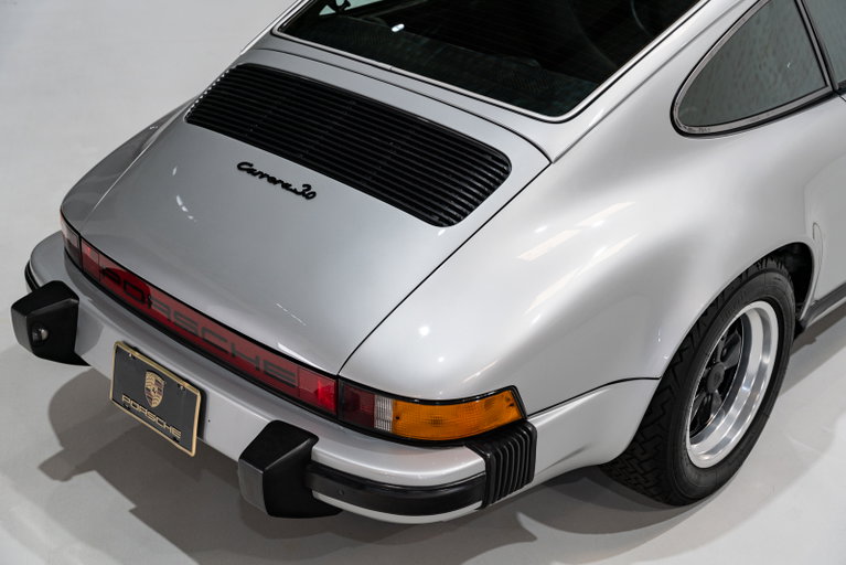 Porsche 911 Carrera 3.0