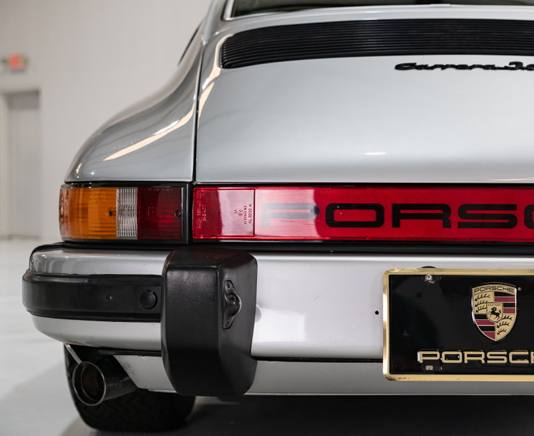 Porsche 911 Carrera 3.0