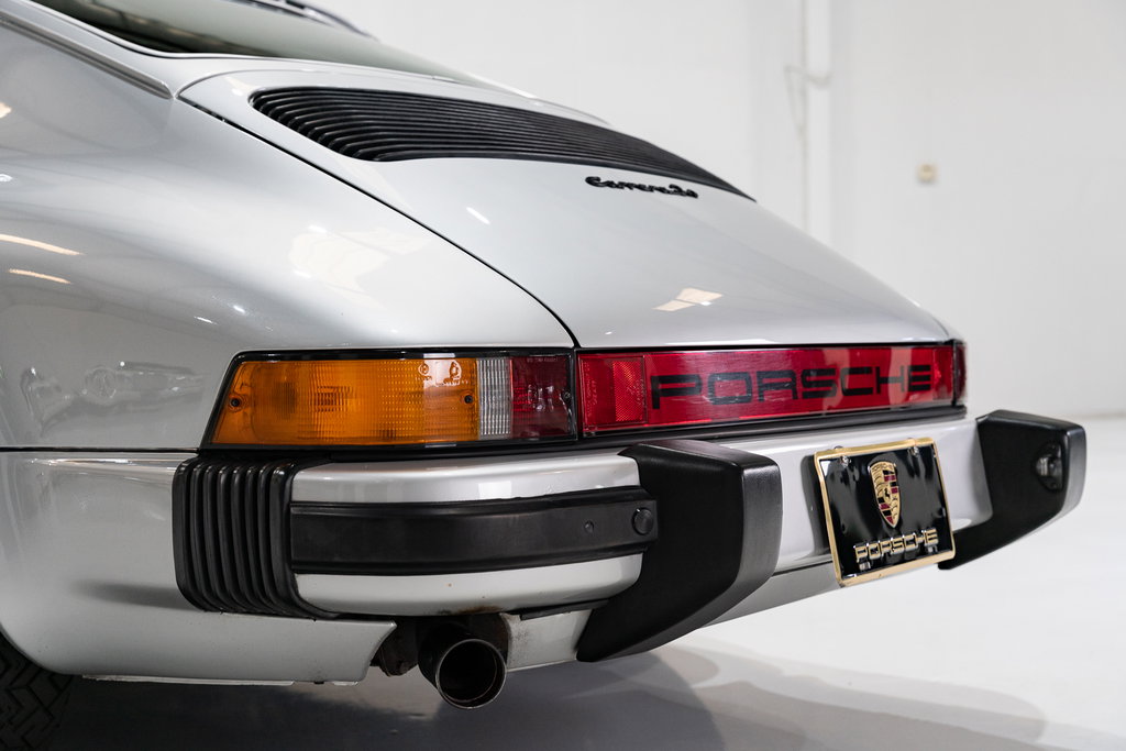 Porsche 911 Carrera 3.0