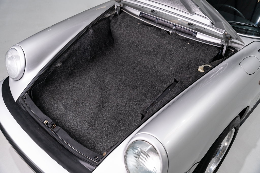 Porsche 911 Carrera 3.0