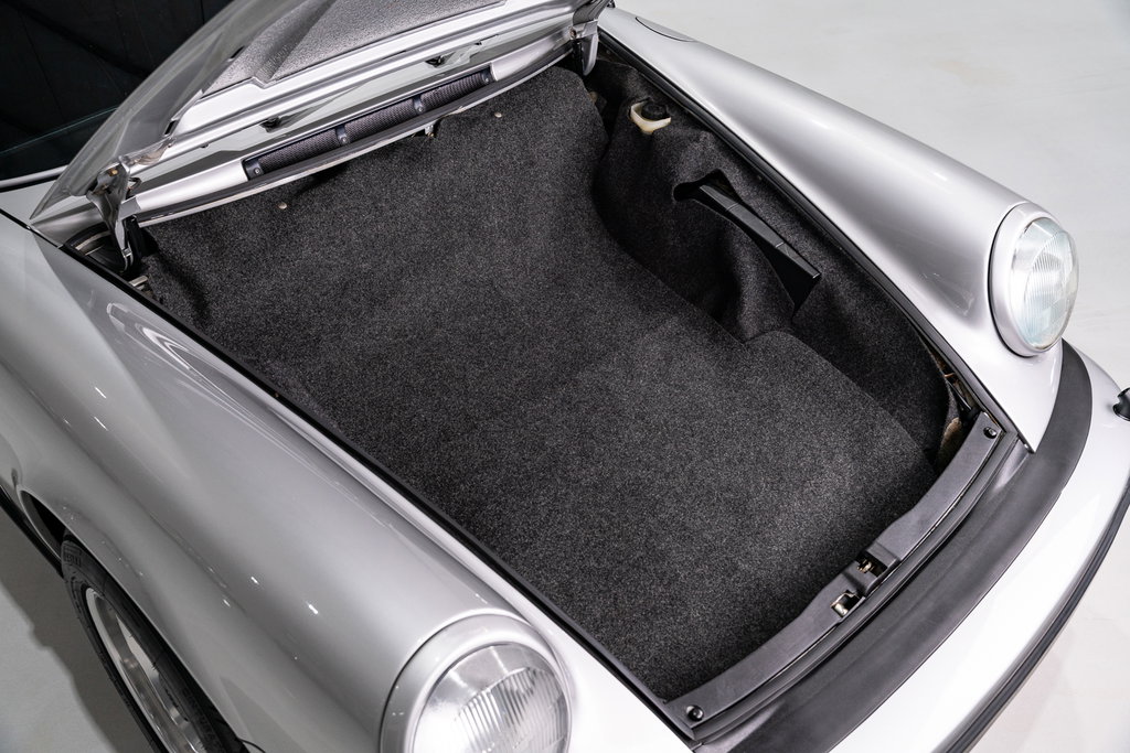 Porsche 911 Carrera 3.0