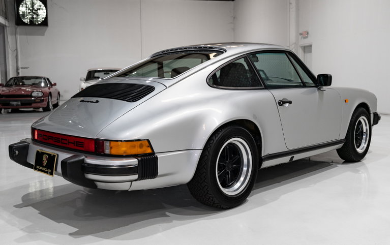Porsche 911 Carrera 3.0