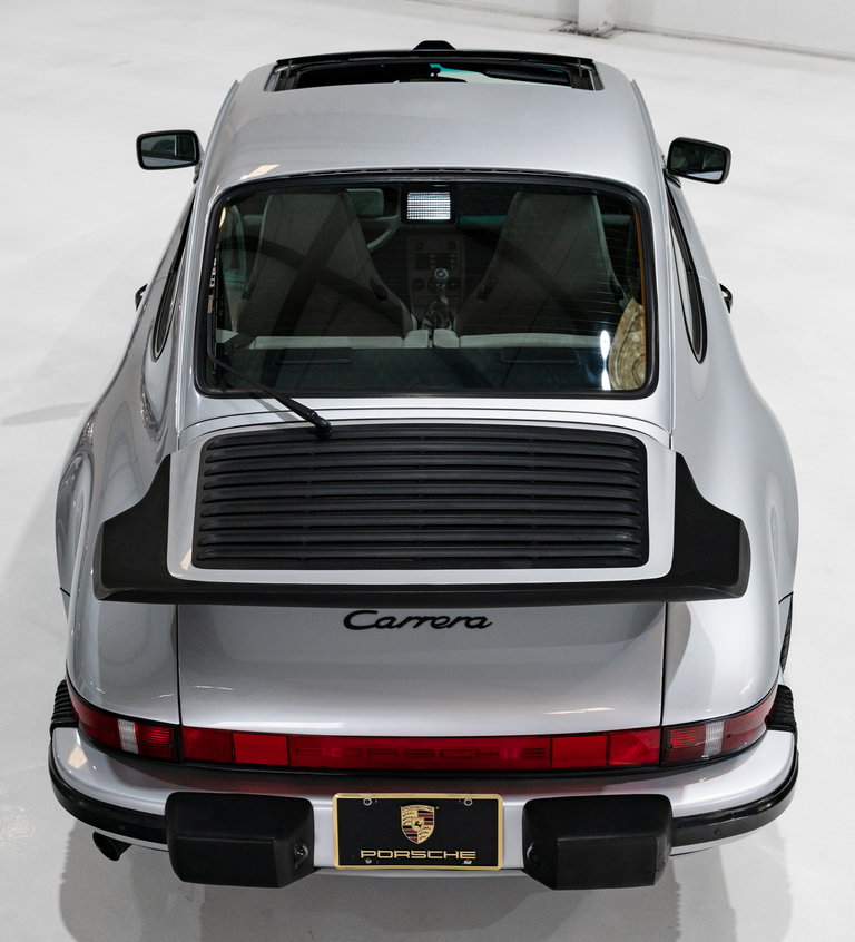 Porsche 911 Carrera 3.2 “25 Jahre 911”