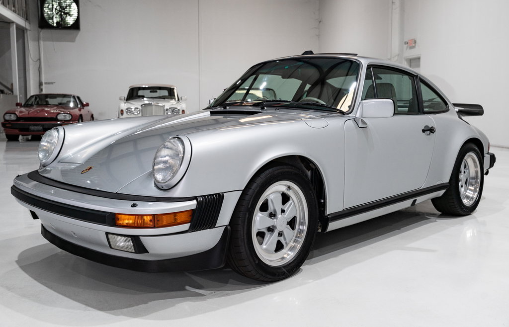 Porsche 911 Carrera 3.2 “25 Jahre 911”