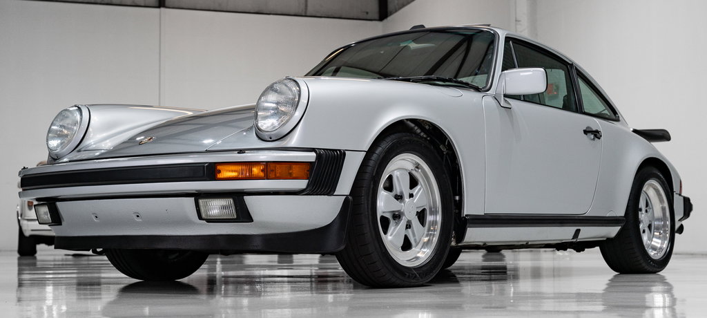 Porsche 911 Carrera 3.2 “25 Jahre 911”