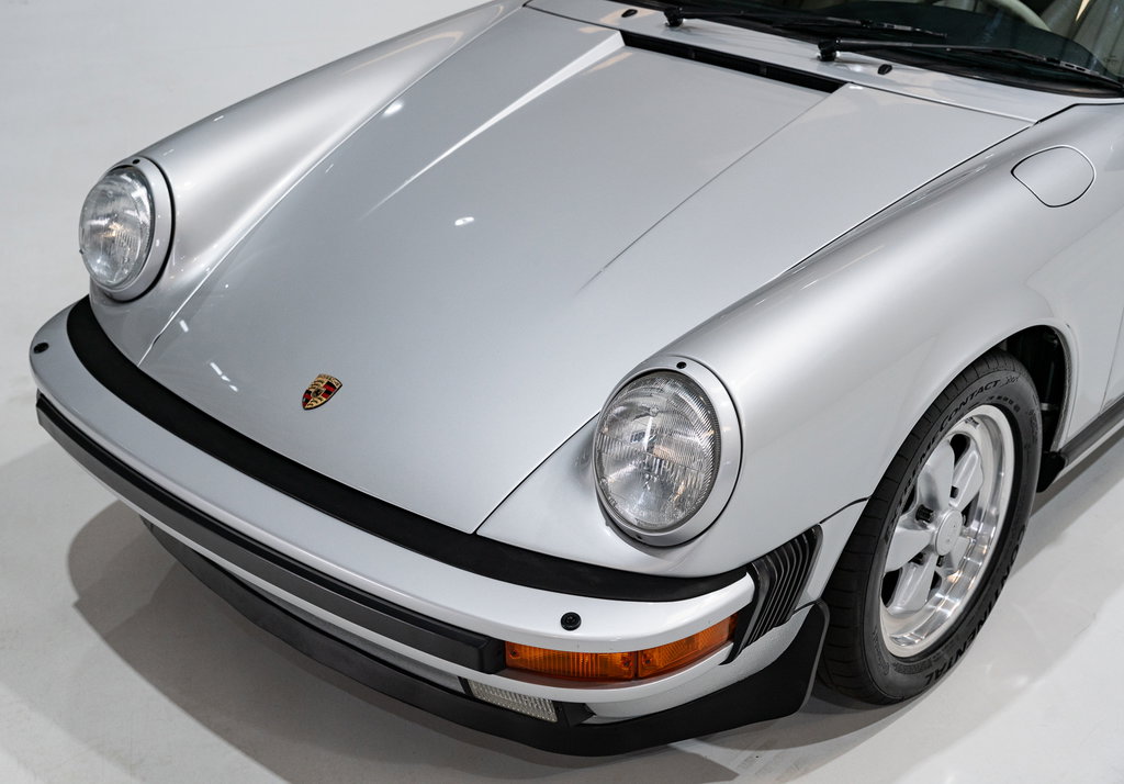 Porsche 911 Carrera 3.2 “25 Jahre 911”