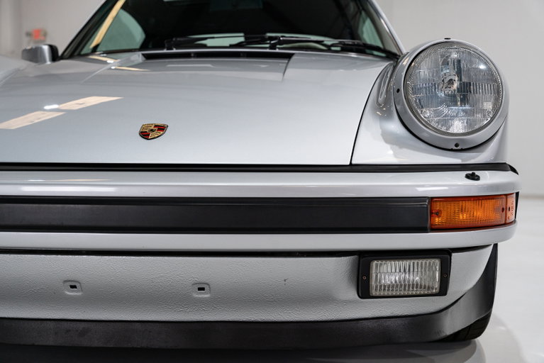 Porsche 911 Carrera 3.2 “25 Jahre 911”