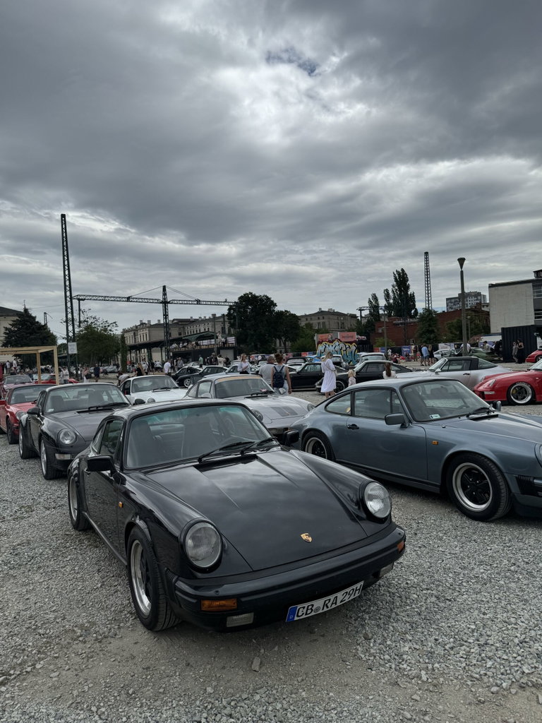 Porsche 911 Carrera 3.2