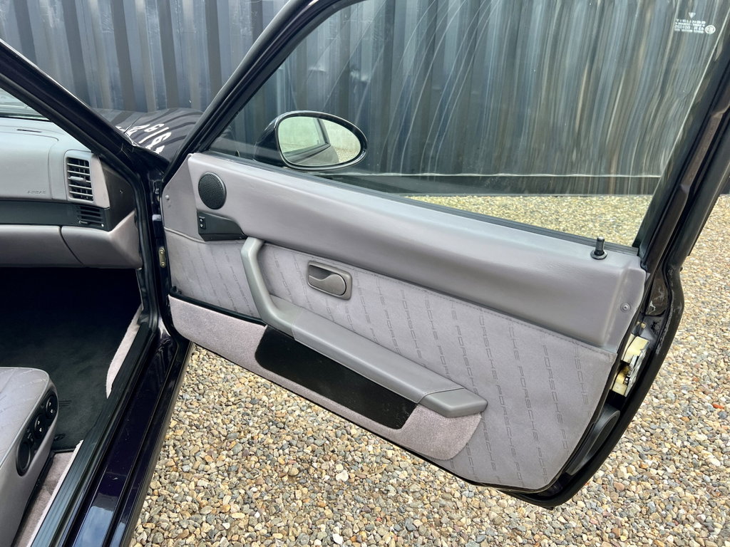 Porsche 968