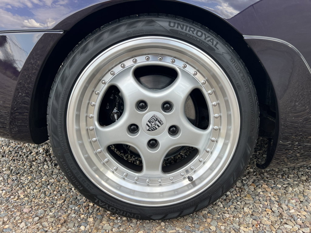Porsche 968