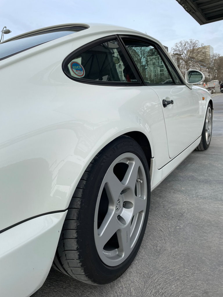 Porsche 964 Carrera RS