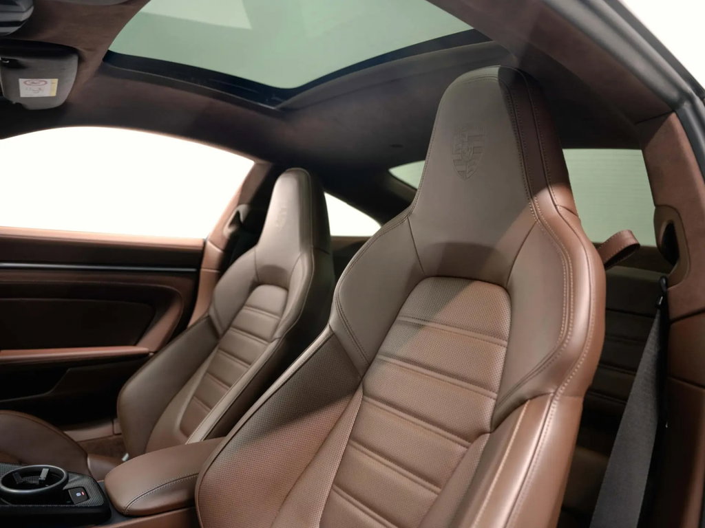 Porsche 992.2 Carrera 4 GTS